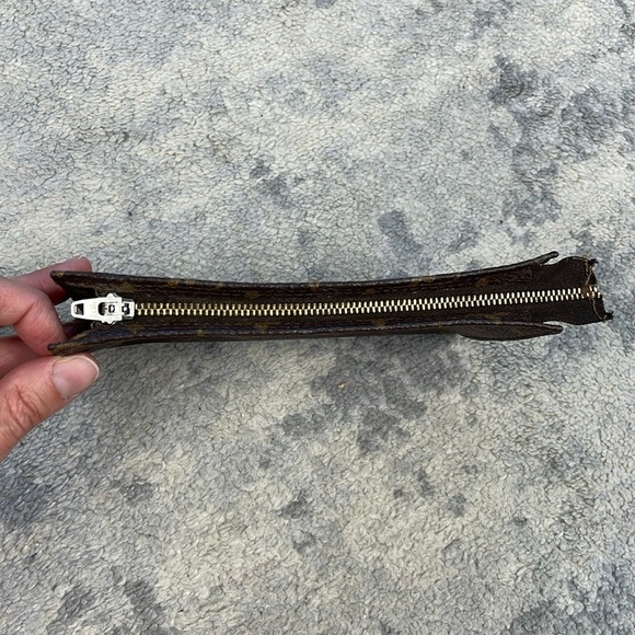 Vintage Louis Vuitton Monogram Bucket Pouch GM Pochette Clutch Toiletry Bag - Picture 8 of 16